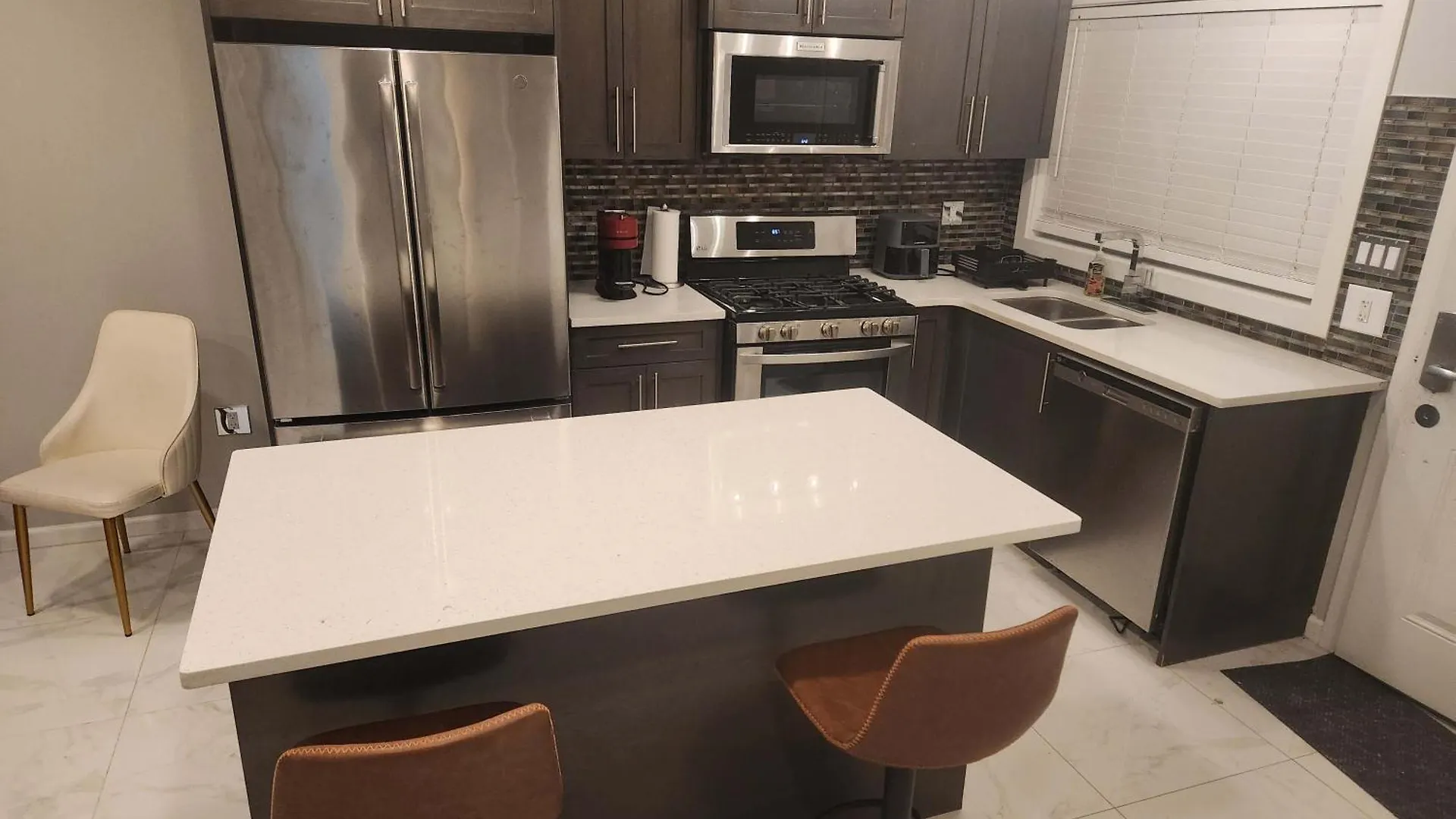 Modern Family Home With Guest Heat Garage, Pet-Friendly!- No Basement Edmonton Apartment